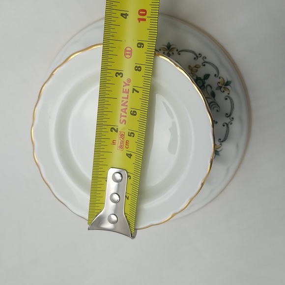 Royal Tara Irish Fine Bone China Blue Corn Flower Pillar Candle Holder - Picture 6 of 13